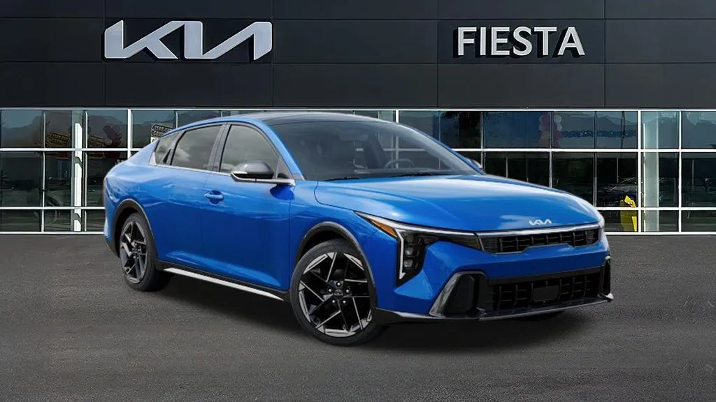 Kia K4 photo 9