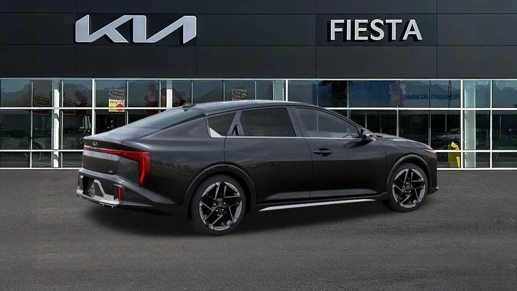 Kia K4 photo 6