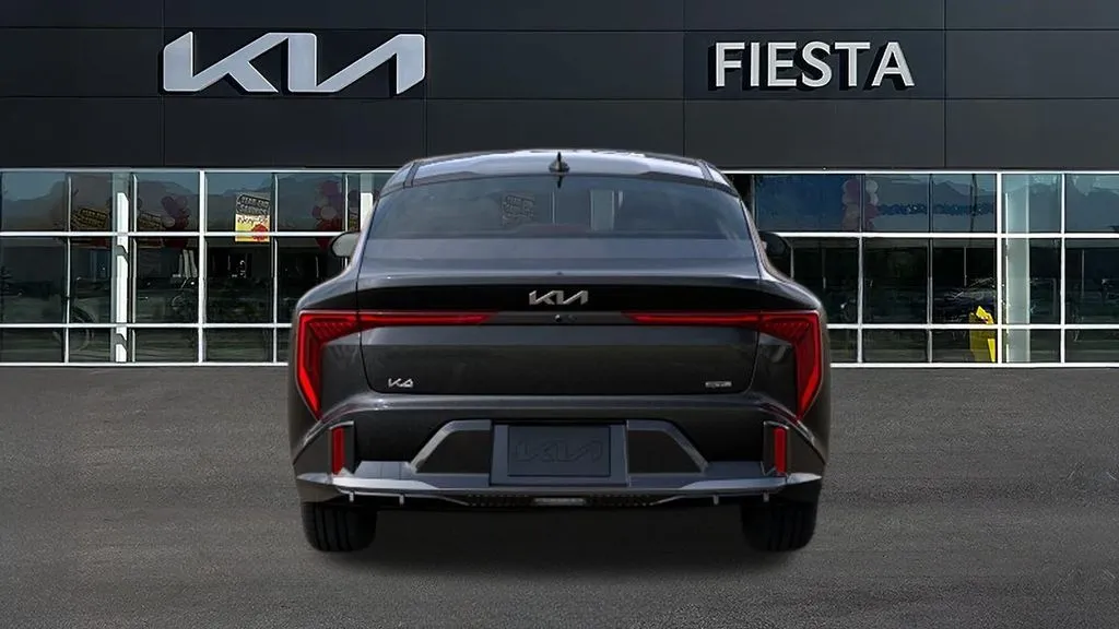 Kia K4 photo 5