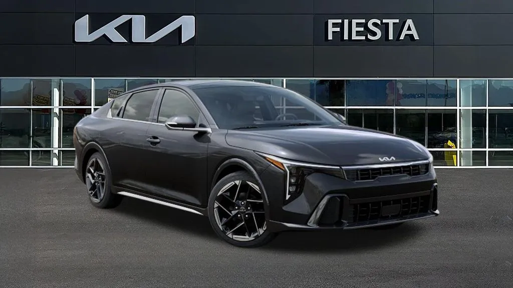 Kia K4 photo 9