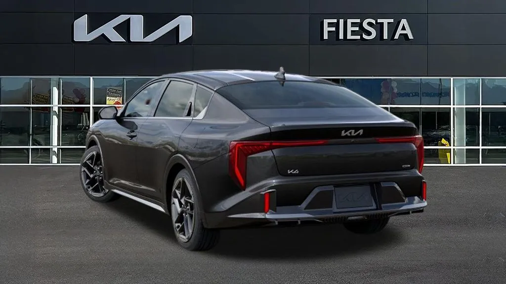 Kia K4 photo 4