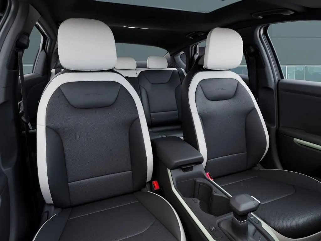 Kia K4 photo 17
