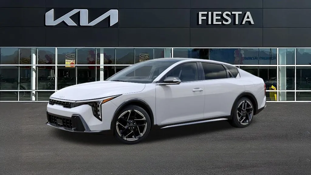 Kia K4 photo 3