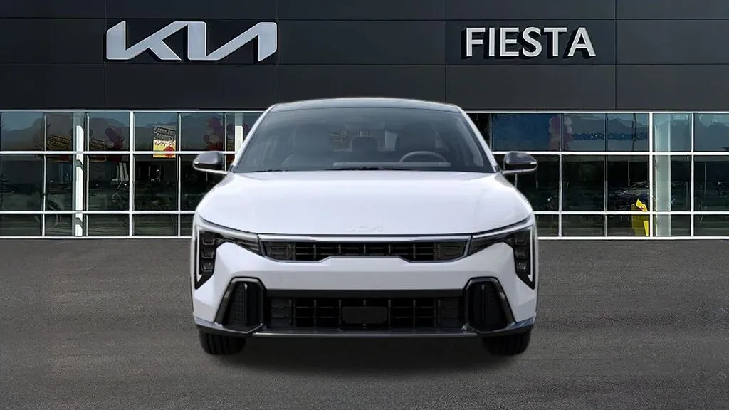 Kia K4 photo 2