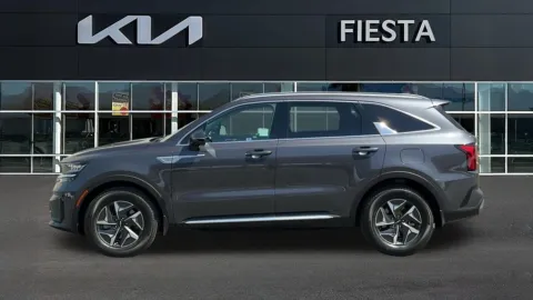 More photos of 2023 Kia Sorento Hybrid EX at Fiesta Kia, CA