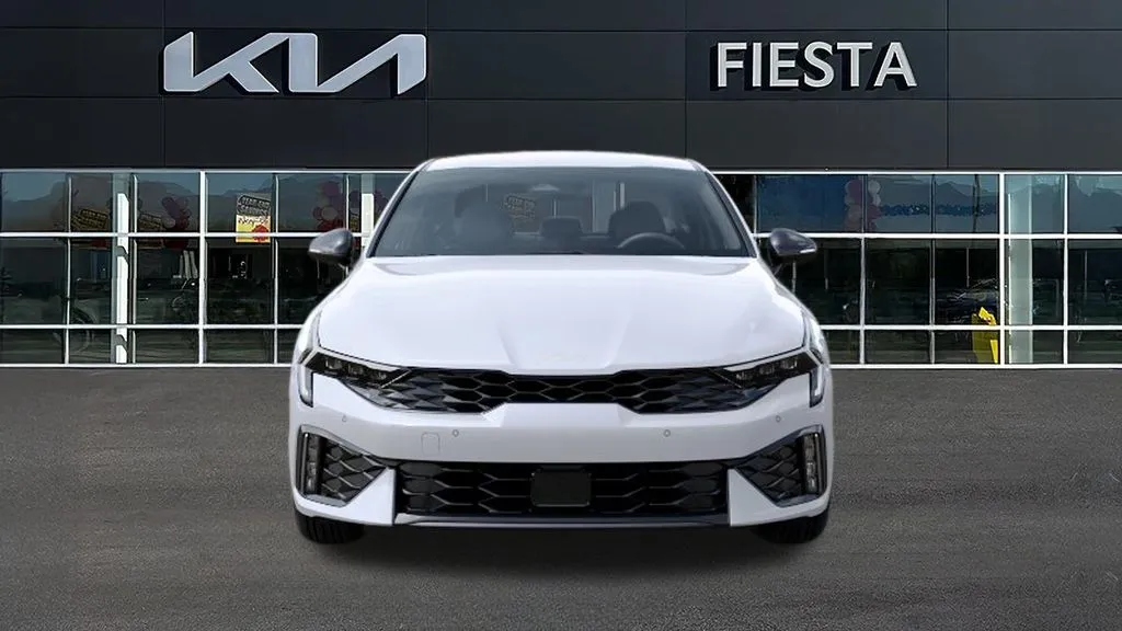 Kia K5 photo 2