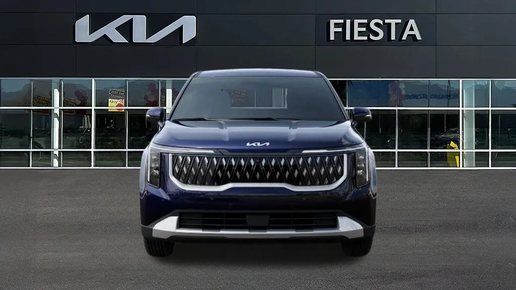 Kia Carnival photo 2