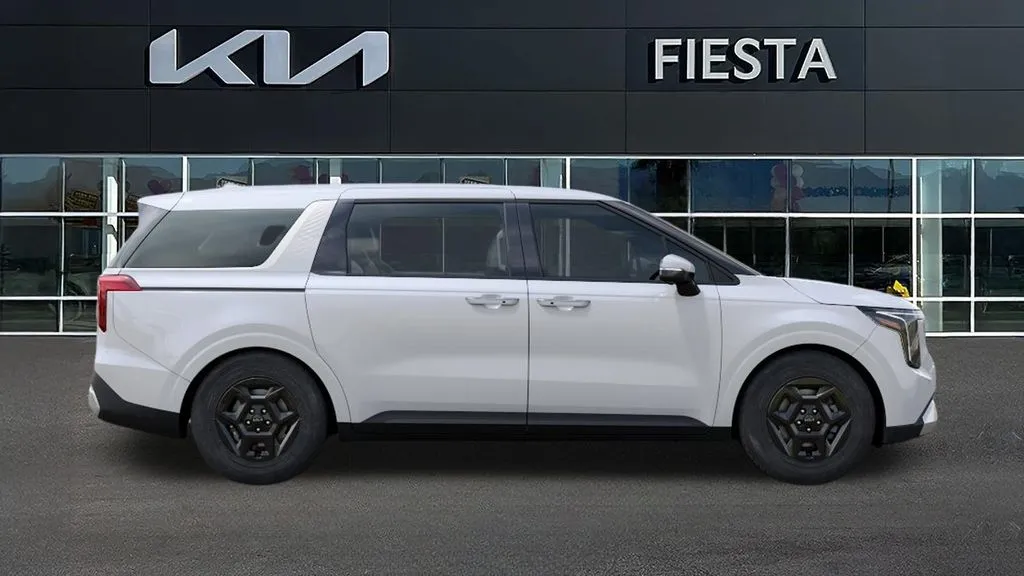 Kia Carnival photo 8