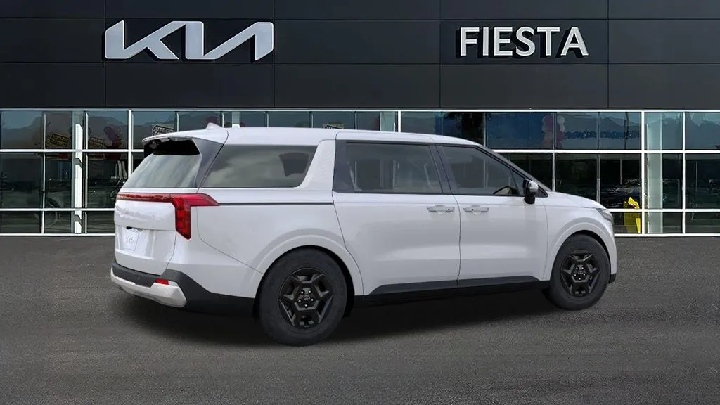 Kia Carnival photo 6