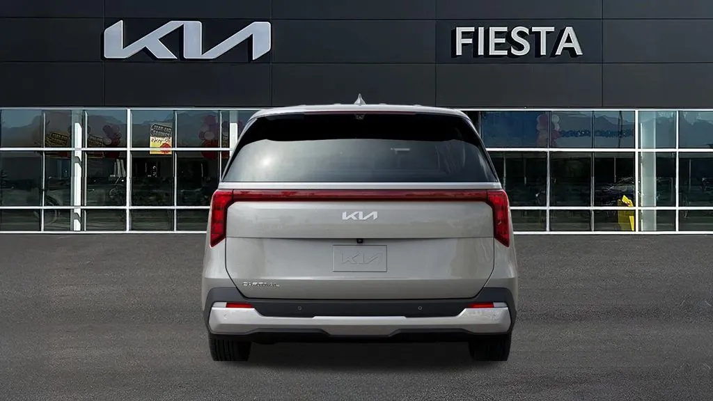 Kia Carnival photo 15