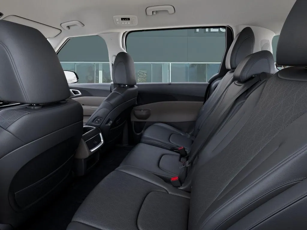 Kia Carnival photo 20