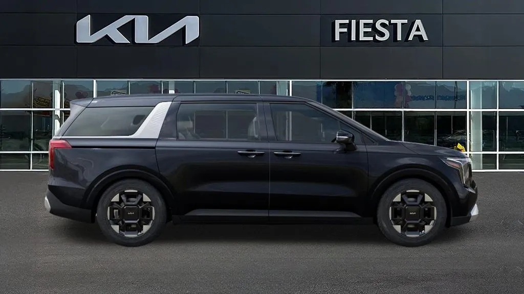 Kia Carnival photo 8