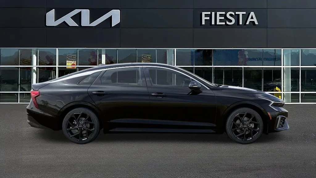 Kia K5 photo 8