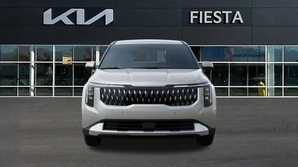 Kia Carnival photo 2