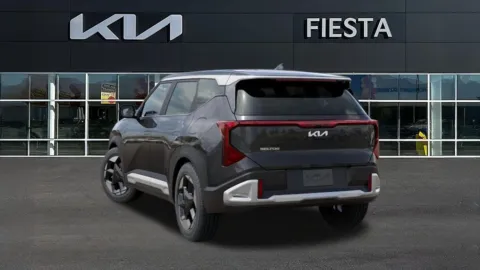 More photos of 2027 Kia Seltos S at Fiesta Kia, CA