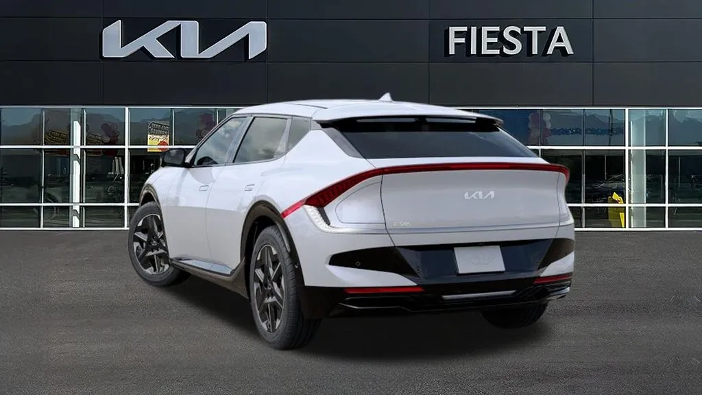 Kia EV6 photo 4