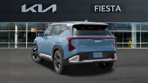 More photos of 2027 Kia Seltos S at Fiesta Kia, CA