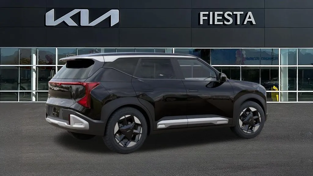 Kia Seltos photo 6