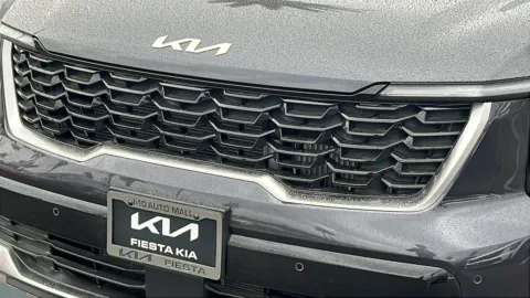 More photos of 2025 Kia Sorento EX at Fiesta Kia, CA