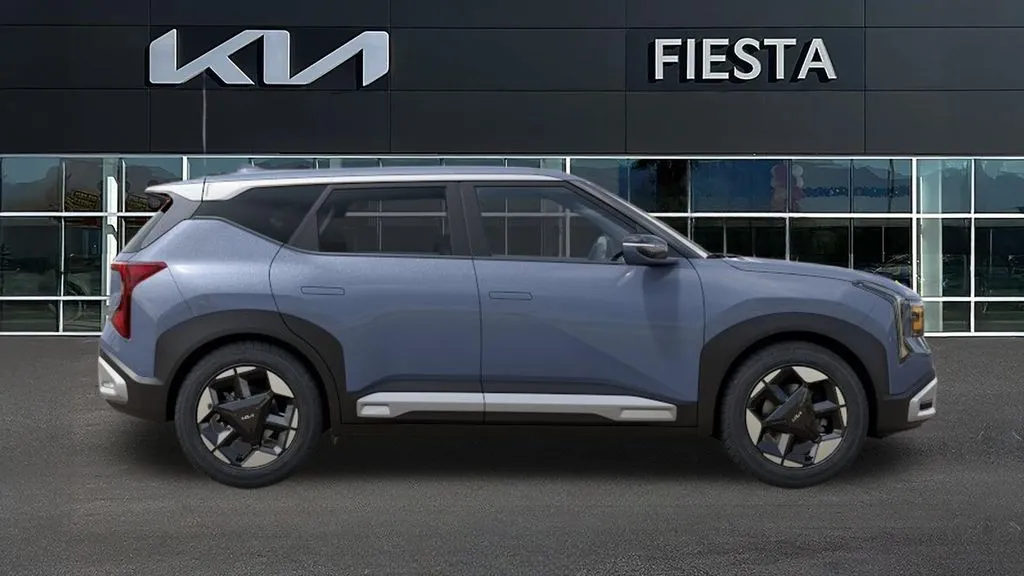 Kia Seltos photo 8