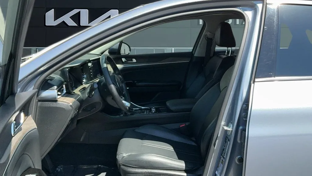 Kia K5 photo 13
