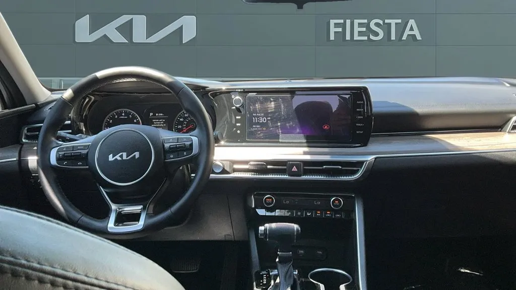 Kia K5 photo 22