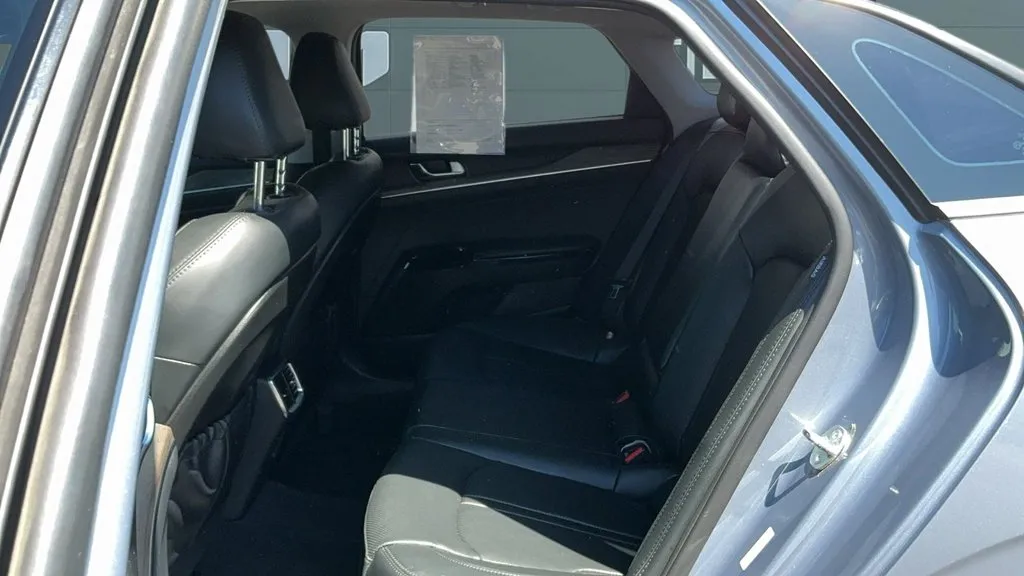 Kia K5 photo 15