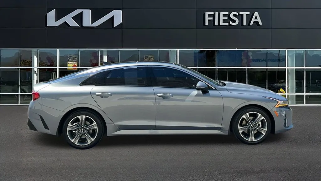 Kia K5 photo 7