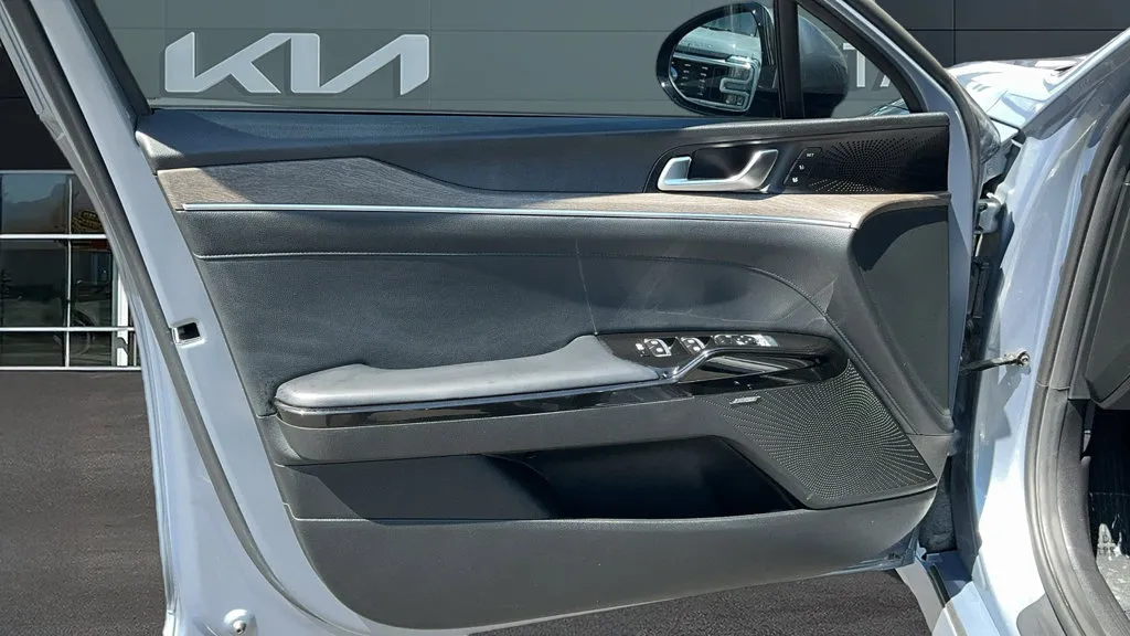 Kia K5 photo 14