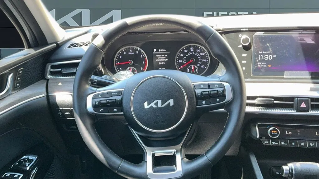 Kia K5 photo 23