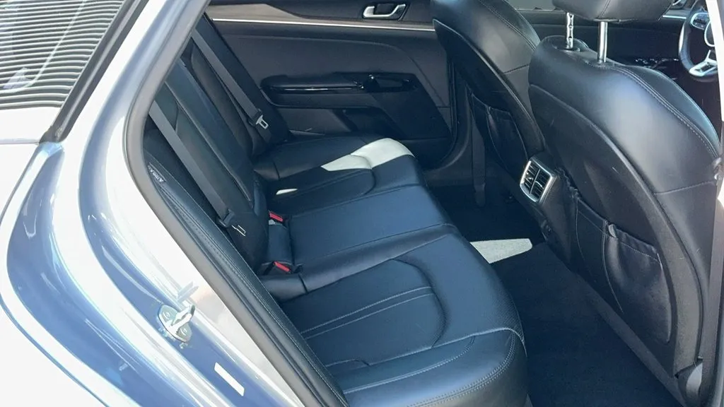 Kia K5 photo 18