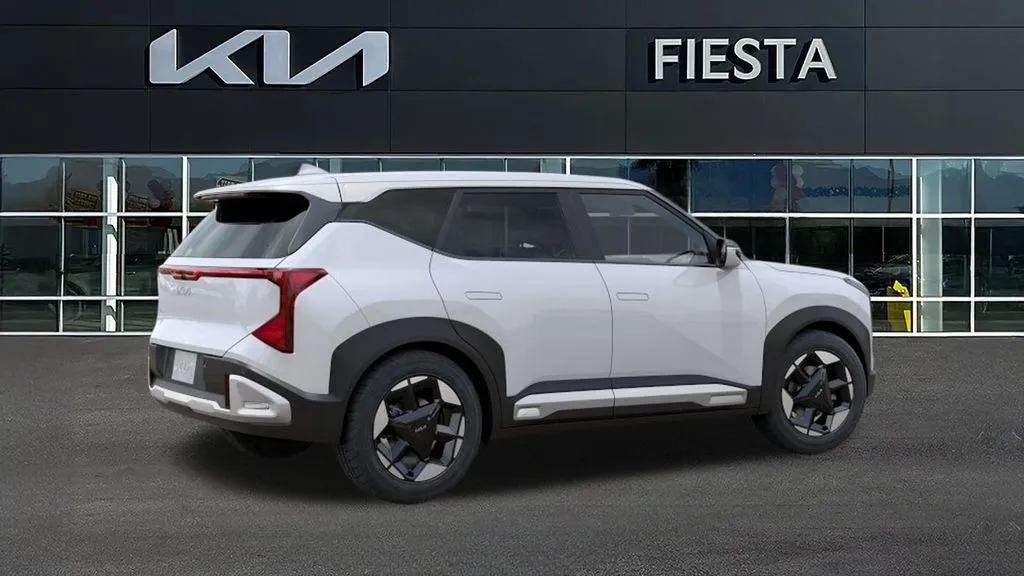 Kia Seltos photo 6