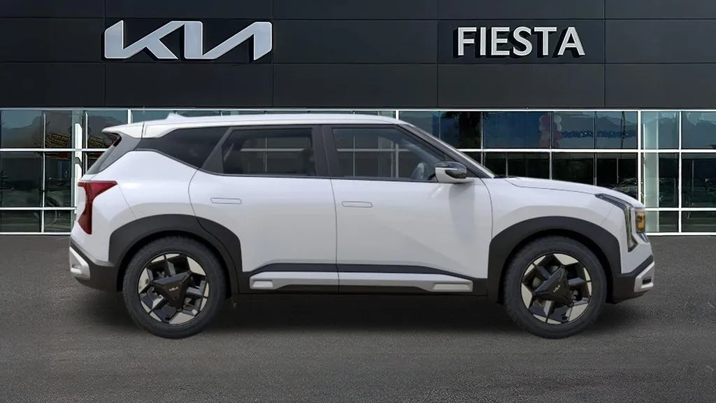 Kia Seltos photo 8