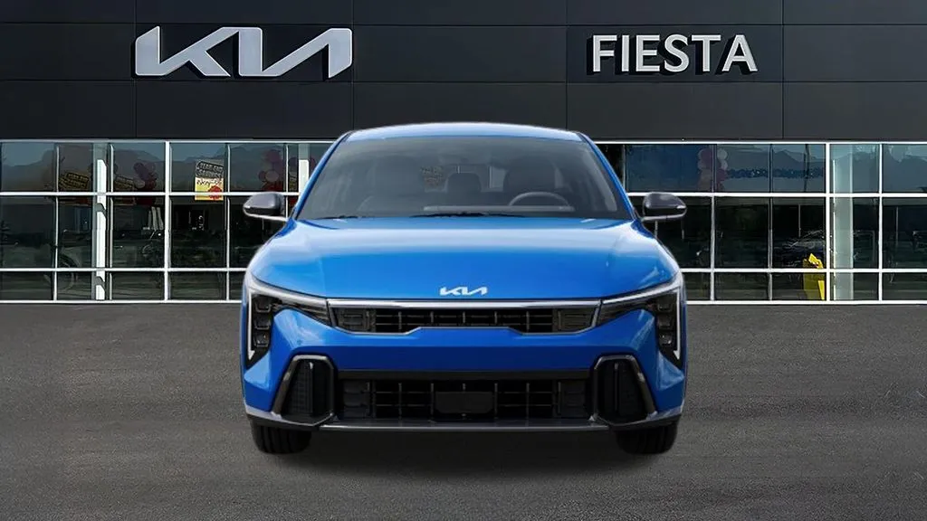 Kia K4 photo 2