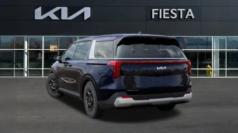 More photos of 2027 Kia Carnival LXS at Fiesta Kia, CA