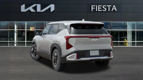 More photos of 2027 Kia Seltos LX at Fiesta Kia, CA