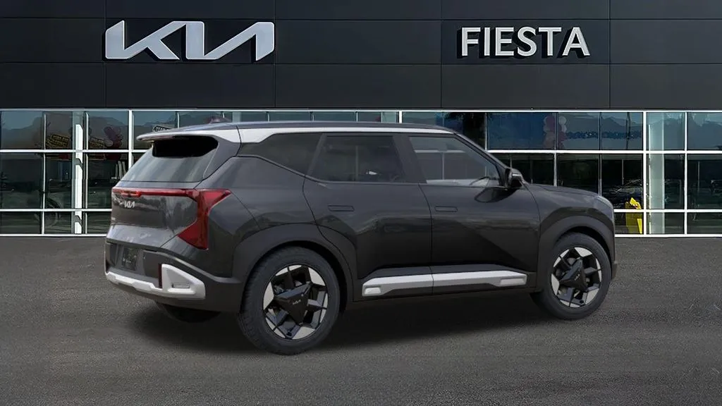Kia Seltos photo 6