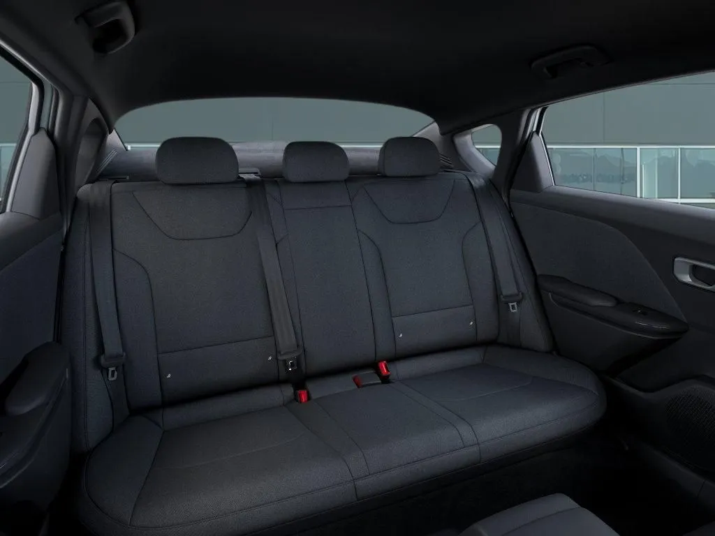 Kia K4 photo 18