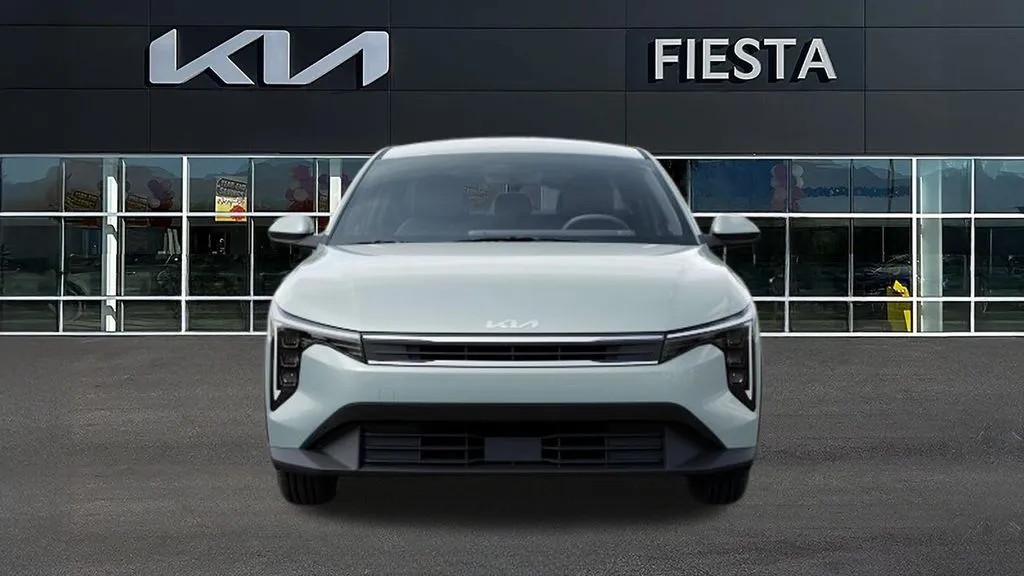 Kia K4 photo 2