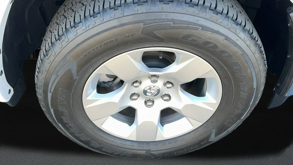 Ram 1500 photo 8