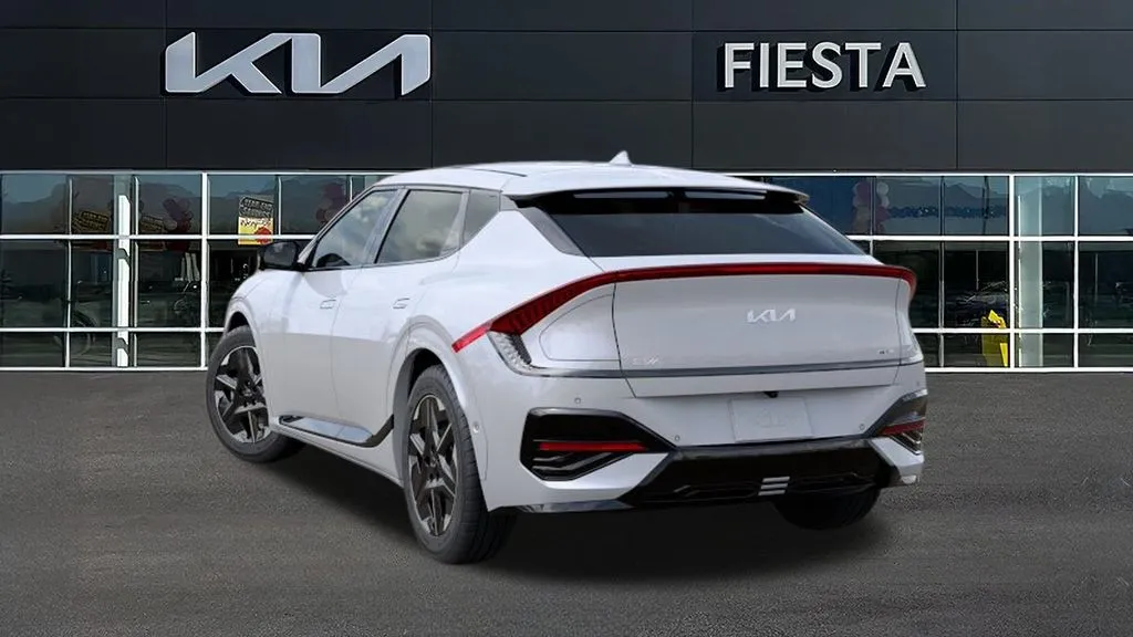 Kia EV6 photo 4