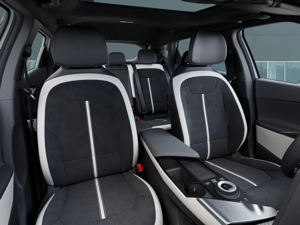 Kia EV6 photo 17