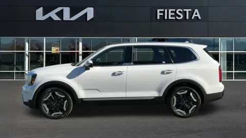 More photos of 2023 Kia Telluride S at Fiesta Kia, CA