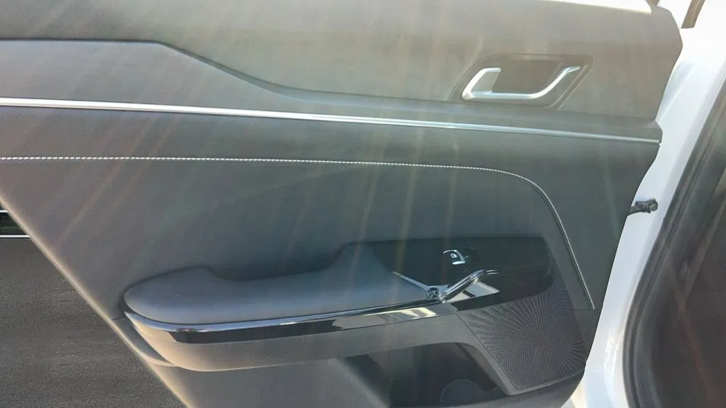 Kia K5 photo 17