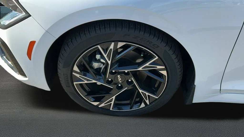 Kia K5 photo 12
