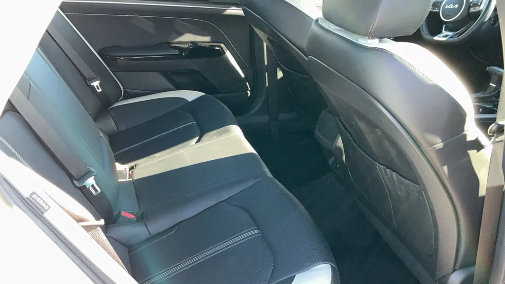 Kia K5 photo 20