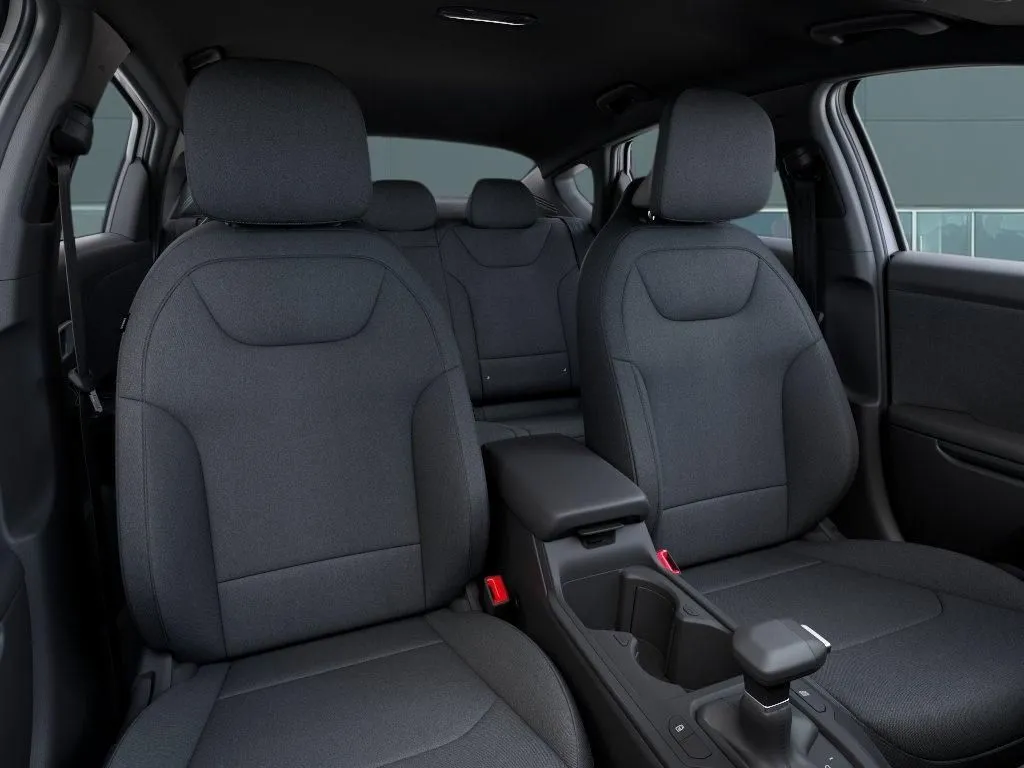 Kia K4 photo 17