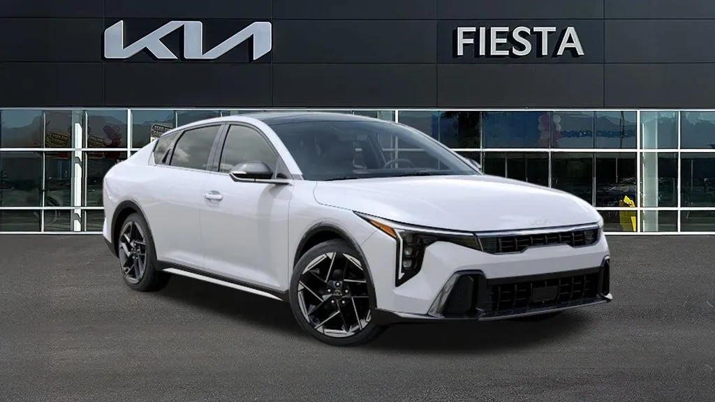Kia K4 photo 9