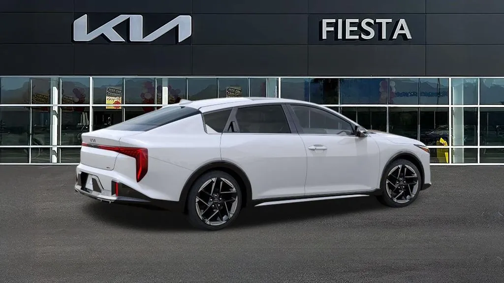 Kia K4 photo 6