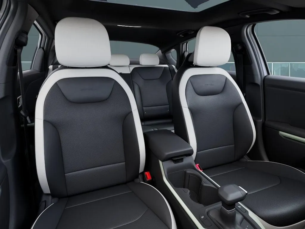 Kia K4 photo 17